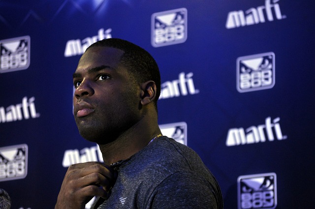 略不谋而合 略不谋而合